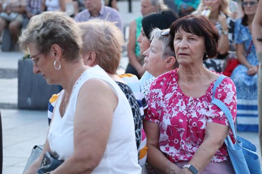 Chełm. Finałowa Muzyczna Studnia na Placu Łuczkowskiego [GALERIA ZDJĘĆ]