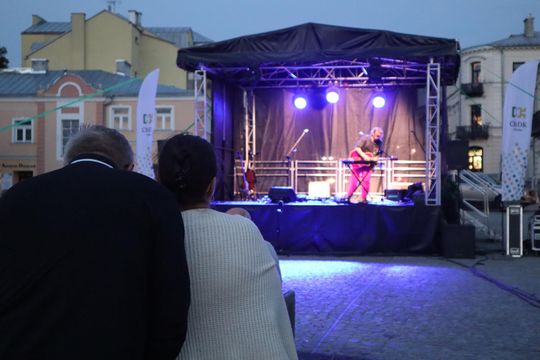 Chełm. Finałowa Muzyczna Studnia na Placu Łuczkowskiego [GALERIA ZDJĘĆ]