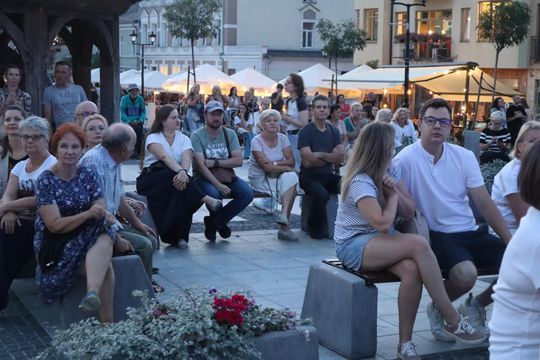 Chełm. Finałowa Muzyczna Studnia na Placu Łuczkowskiego [GALERIA ZDJĘĆ]