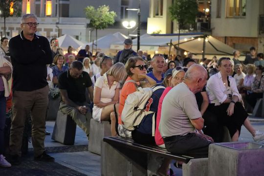 Chełm. Finałowa Muzyczna Studnia na Placu Łuczkowskiego [GALERIA ZDJĘĆ]