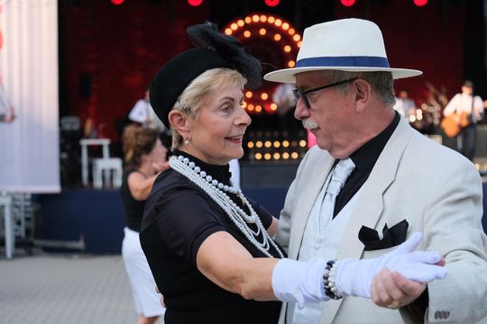 Chełm. Retro Fest 2025. To była zabawa na sto dwa! Cz. I [GALERIA ZDJĘĆ]