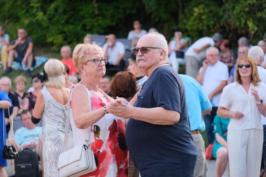 Chełm. Retro Fest 2025. To była zabawa na sto dwa! Cz. I [GALERIA ZDJĘĆ]