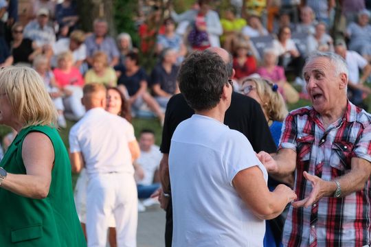 Chełm. Retro Fest 2025. To była zabawa na sto dwa! Cz. I [GALERIA ZDJĘĆ]