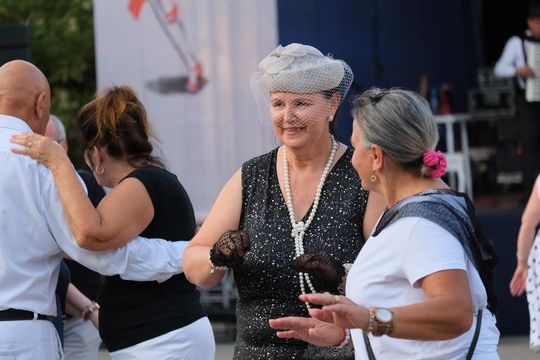 Chełm. Retro Fest 2025. To była zabawa na sto dwa! Cz. I [GALERIA ZDJĘĆ]