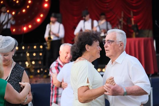 Chełm. Retro Fest 2025. To była zabawa na sto dwa! Cz. I [GALERIA ZDJĘĆ]