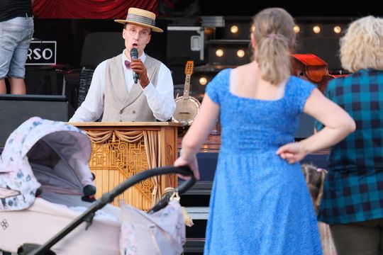 Chełm. Retro Fest 2025. To była zabawa na sto dwa! Cz. II [GALERIA ZDJĘĆ]