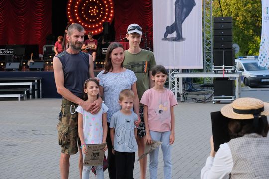 Chełm. Retro Fest 2025. To była zabawa na sto dwa! Cz. II [GALERIA ZDJĘĆ]