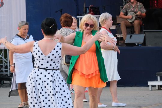 Chełm. Retro Fest 2025. To była zabawa na sto dwa! Cz. II [GALERIA ZDJĘĆ]