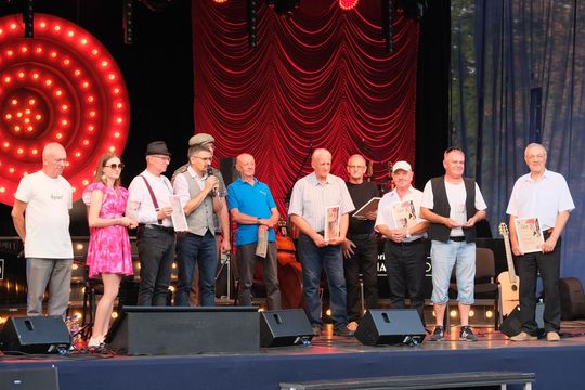 Chełm. Retro Fest 2025. To była zabawa na sto dwa! Cz. II [GALERIA ZDJĘĆ]