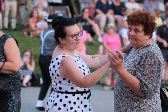 Chełm. Retro Fest 2025. To była zabawa na sto dwa! Cz. II [GALERIA ZDJĘĆ]