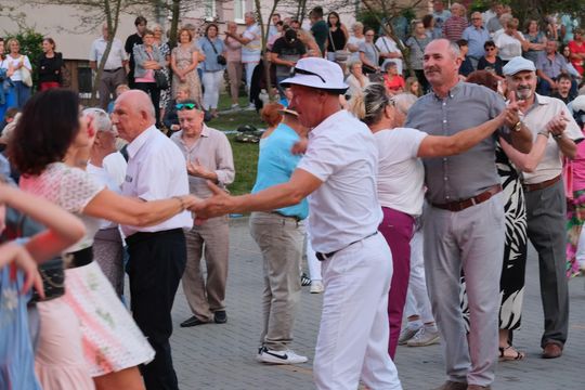 Chełm. Retro Fest 2025. To była zabawa na sto dwa! Cz. II [GALERIA ZDJĘĆ]