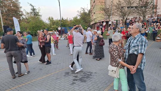 Chełm. Retro Fest 2025. To była zabawa na sto dwa! Cz. II [GALERIA ZDJĘĆ]