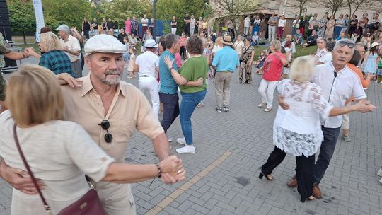 Chełm. Retro Fest 2025. To była zabawa na sto dwa! Cz. II [GALERIA ZDJĘĆ]