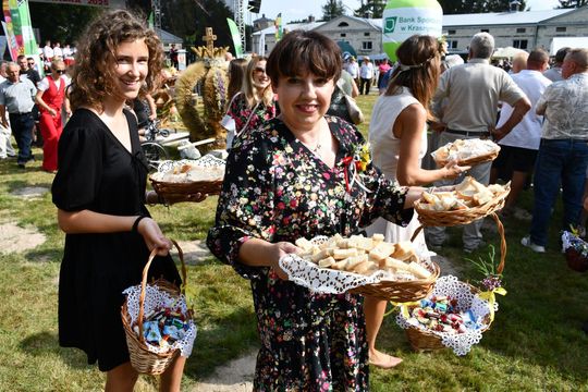 Dożynki Powiatu Krasnostawskiego w Białce 2025 Dożynki Powiatu Krasnostawskiego w Białce 2025