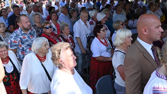 Dożynki powiatowe w Urszulinie. Rolnicy powiatu włodawskiego dziękowali za plony [GALERIA ZDJĘĆ]