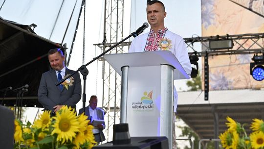 Dożynki powiatowe w Urszulinie. Rolnicy powiatu włodawskiego dziękowali za plony [GALERIA ZDJĘĆ]