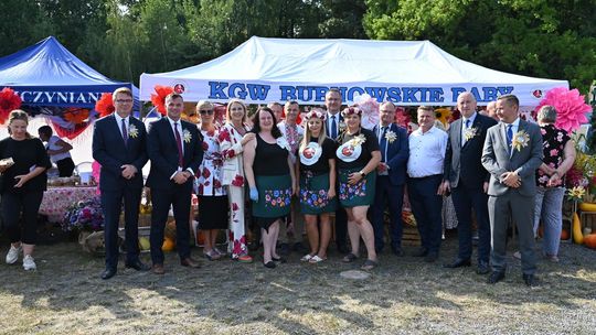 Dożynki powiatowe w Urszulinie. Rolnicy powiatu włodawskiego dziękowali za plony [GALERIA ZDJĘĆ]