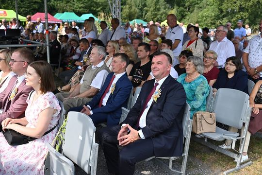 Dożynki powiatowe w Urszulinie. Rolnicy powiatu włodawskiego dziękowali za plony [GALERIA ZDJĘĆ]