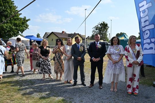 Dożynki powiatowe w Urszulinie. Rolnicy powiatu włodawskiego dziękowali za plony [GALERIA ZDJĘĆ]