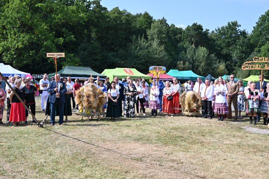Dożynki powiatowe w Urszulinie. Rolnicy powiatu włodawskiego dziękowali za plony [GALERIA ZDJĘĆ]