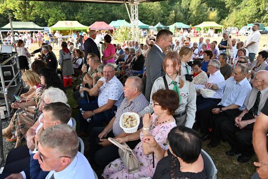 Dożynki powiatowe w Urszulinie. Rolnicy powiatu włodawskiego dziękowali za plony [GALERIA ZDJĘĆ]