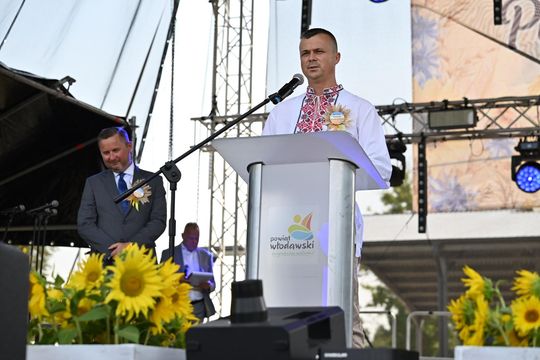 Dożynki powiatowe w Urszulinie. Rolnicy powiatu włodawskiego dziękowali za plony [GALERIA ZDJĘĆ]
