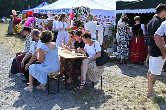 Dożynki powiatowe w Urszulinie. Rolnicy powiatu włodawskiego dziękowali za plony [GALERIA ZDJĘĆ]