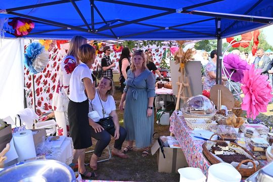 Dożynki powiatowe w Urszulinie. Rolnicy powiatu włodawskiego dziękowali za plony [GALERIA ZDJĘĆ]