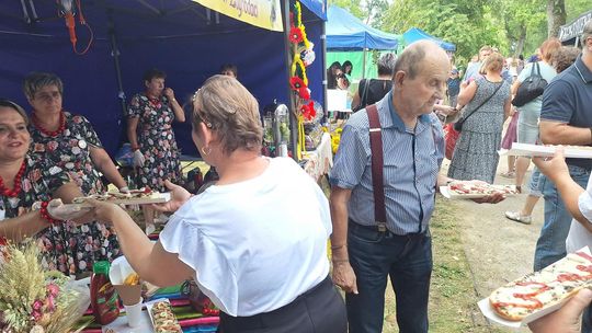 Dożynki w Rejowcu 2025. Dziękowali za plony i bawili się [GALERIA ZDJĘĆ]