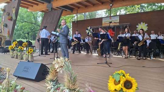 Dożynki w Rejowcu 2025. Dziękowali za plony i bawili się [GALERIA ZDJĘĆ]