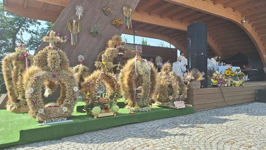 Dożynki w Rejowcu 2025. Dziękowali za plony i bawili się [GALERIA ZDJĘĆ]