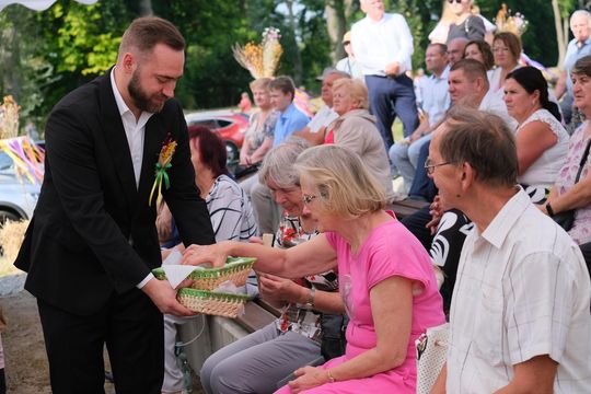 Dożynki w Rejowcu 2025. Dziękowali za plony i bawili się [GALERIA ZDJĘĆ]