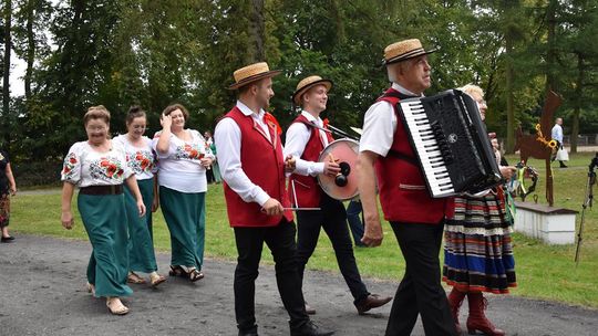 Dożynki powiatu krasnostawskiego w Stadninie Koni w Białce cz. II [GALERIA ZDJĘĆ]