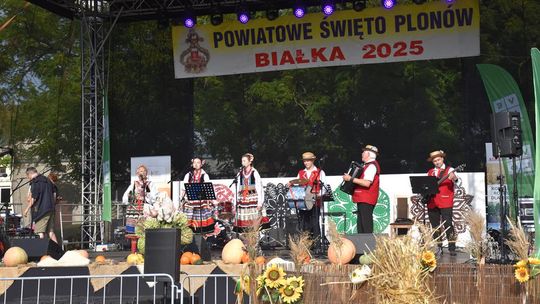 Dożynki powiatu krasnostawskiego w Stadninie Koni w Białce cz. II [GALERIA ZDJĘĆ]