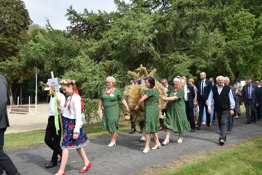 Dożynki powiatu krasnostawskiego w Stadninie Koni w Białce cz. II [GALERIA ZDJĘĆ]