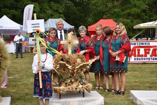 Dożynki powiatu krasnostawskiego w Stadninie Koni w Białce cz. II [GALERIA ZDJĘĆ]