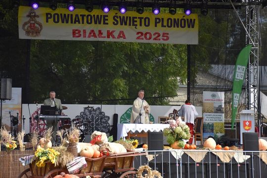 Dożynki powiatu krasnostawskiego w Stadninie Koni w Białce cz. II [GALERIA ZDJĘĆ]