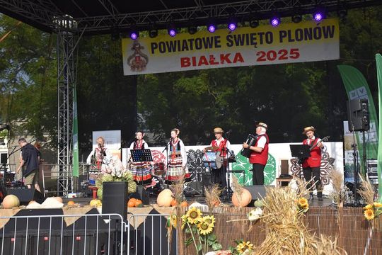 Dożynki powiatu krasnostawskiego w Stadninie Koni w Białce cz. II [GALERIA ZDJĘĆ]