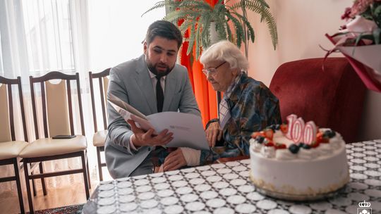 200 lat, Pani Czesławo! Setne urodziny obchodziła mieszkanka Chełma Czesława Okrasa [GALERIA ZDJĘĆ]