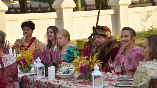 Gm. Włodawa. Kolacja u Pocieja - historyczny klimat i kulinarna uczta [GALERIA ZDJĘĆ]