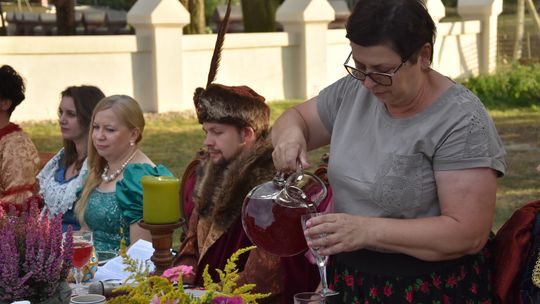 Gm. Włodawa. Kolacja u Pocieja - historyczny klimat i kulinarna uczta [GALERIA ZDJĘĆ]