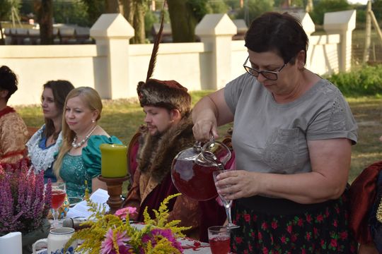 Gm. Włodawa. Kolacja u Pocieja - historyczny klimat i kulinarna uczta [GALERIA ZDJĘĆ]