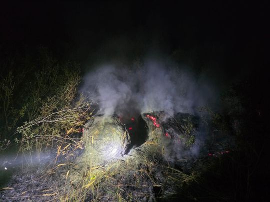 Pow. włodawski. Płonęły bele słomy, trawy i kompostownik [GALERIA ZDJĘĆ]