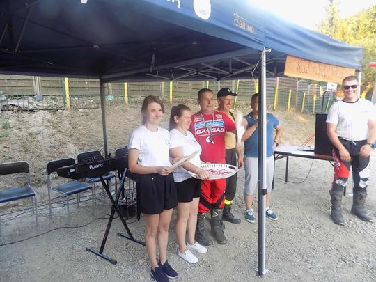 Gm. Izbica. Pożegnanie wakacji w Topoli. Była potańcówka i motocrossy