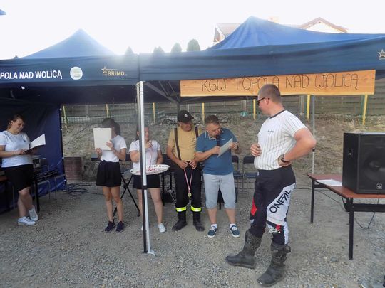 Gm. Izbica. Pożegnanie wakacji w Topoli. Była potańcówka i motocrossy