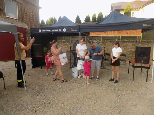 Gm. Izbica. Pożegnanie wakacji w Topoli. Była potańcówka i motocrossy