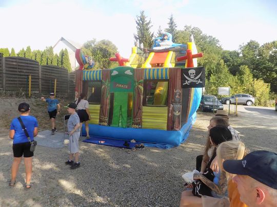 Gm. Izbica. Pożegnanie wakacji w Topoli. Była potańcówka i motocrossy