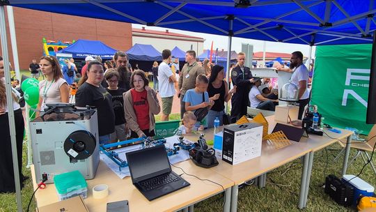 Chełm. Naukowy Piknik Rodzinny w kampusie PANS. To był dzień pełen nauki i zabawy [GALERIA ZDJĘĆ]