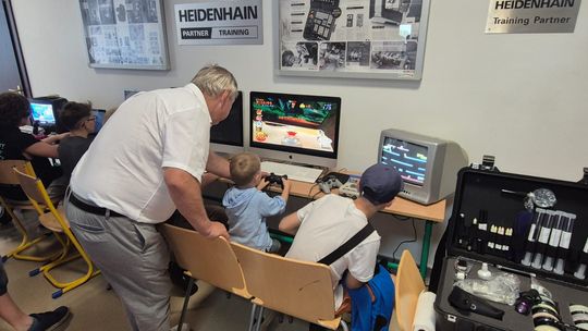 Chełm. Naukowy Piknik Rodzinny w kampusie PANS. To był dzień pełen nauki i zabawy [GALERIA ZDJĘĆ]