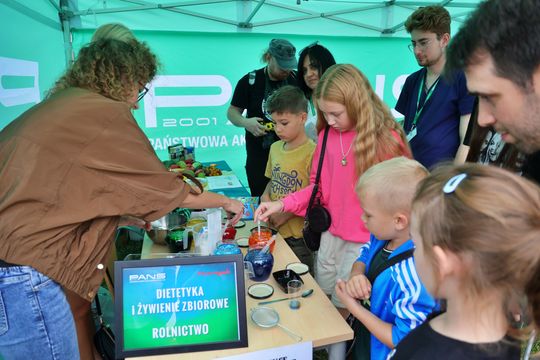 Chełm. Naukowy Piknik Rodzinny w kampusie PANS. To był dzień pełen nauki i zabawy [GALERIA ZDJĘĆ]